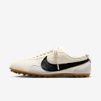 Nike Moon Shoe OG Women's Shoes. Nike RO